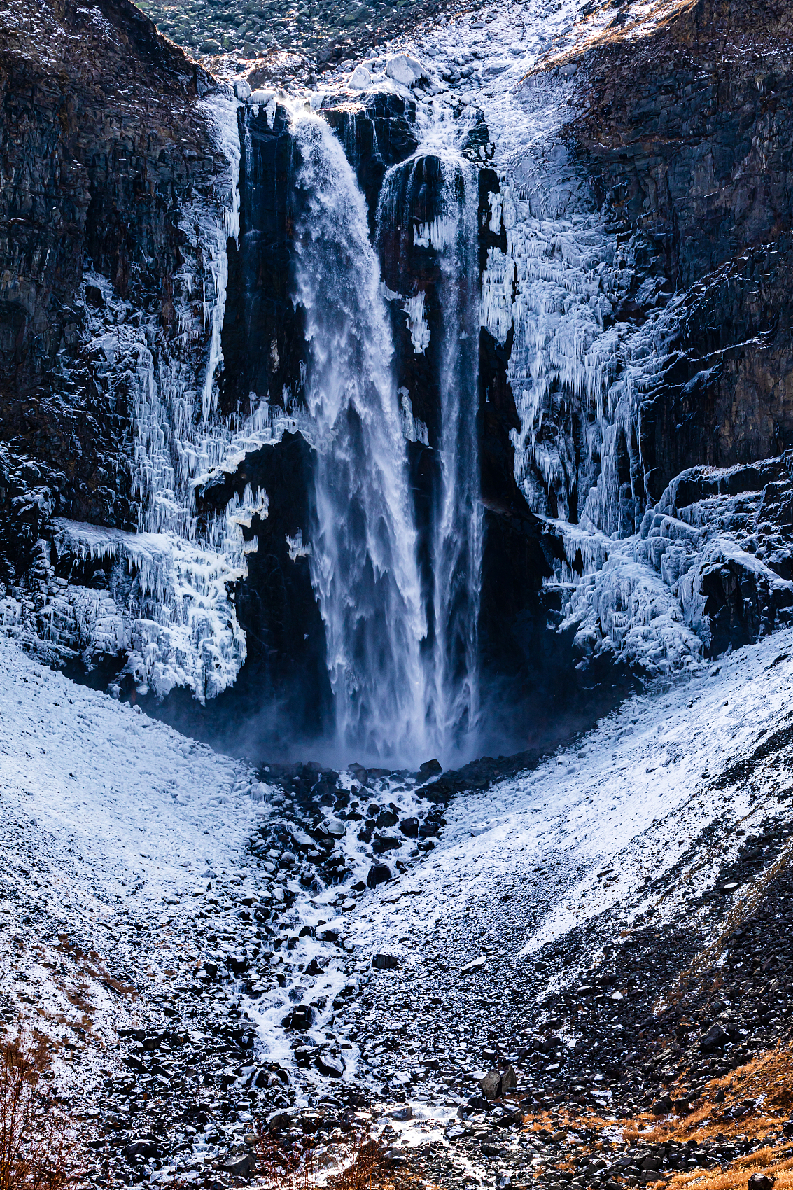 Snow resort warm-up and hot spring indulgence